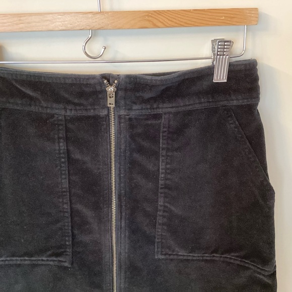Marine Layer Velvet Zip Front Mallory Mini Skirt - Black - 4 - Picture 3 of 8